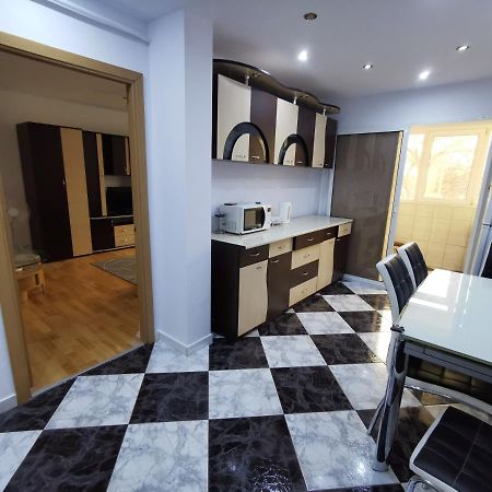 Feelhome Apartment Călimăneşti Eksteriør billede