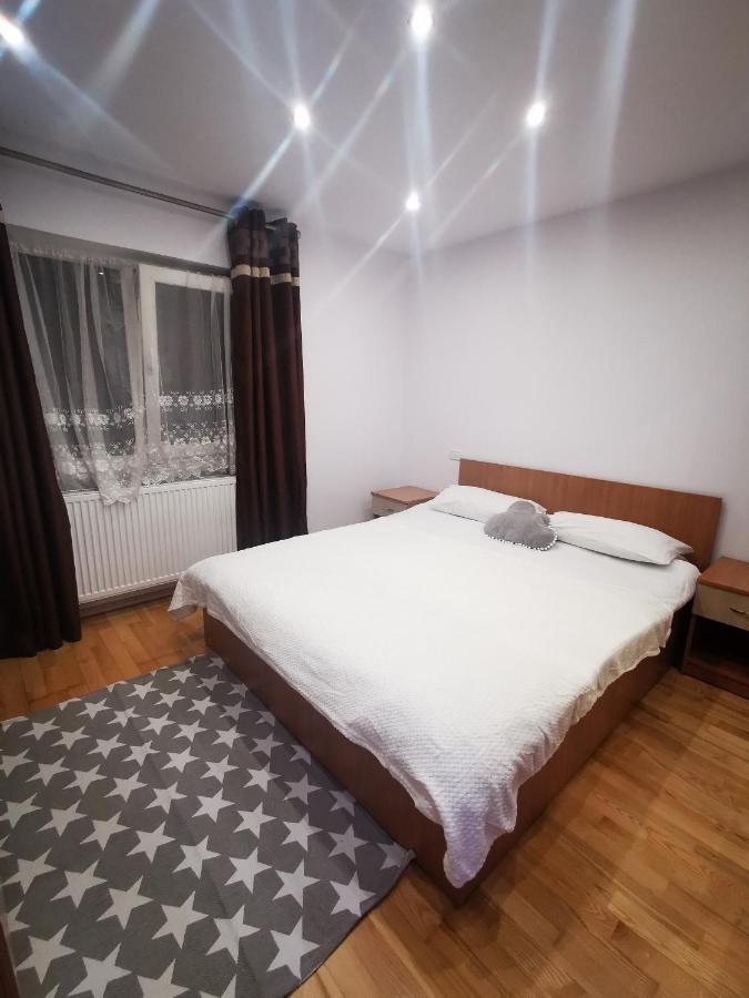 Feelhome Apartment Călimăneşti Eksteriør billede