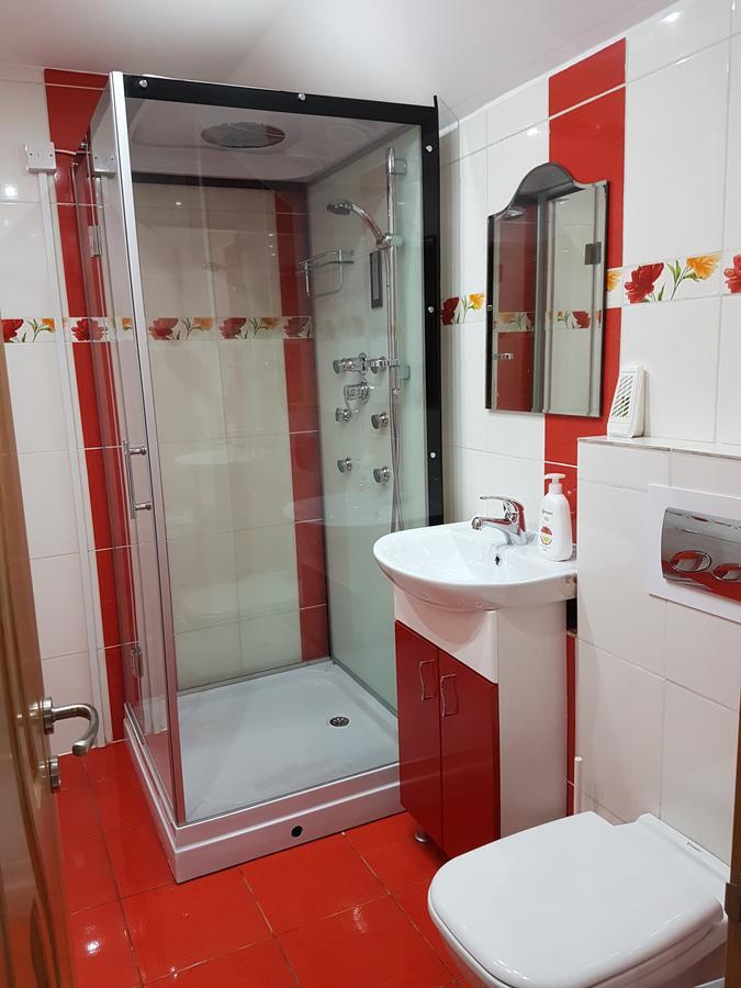 Feelhome Apartment Călimăneşti Eksteriør billede